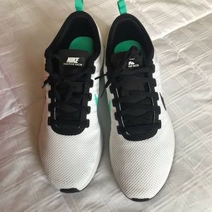 Nike Men’s Dualtone Racers